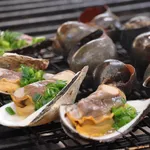 KERSTBORREL, KERSTDINER OF NIEUWJAARSBORREL OP KANTOOR?